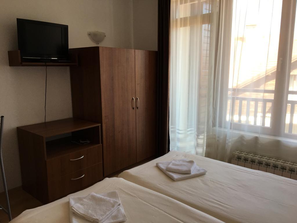 Semiramida Gardens Apartment Samokov Bagian luar foto