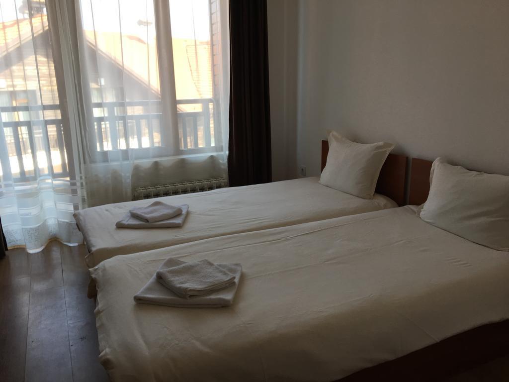 Semiramida Gardens Apartment Samokov Bagian luar foto