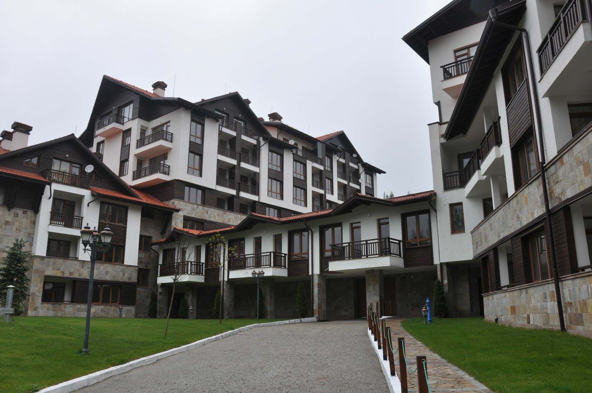 Semiramida Gardens Apartment Samokov Bagian luar foto